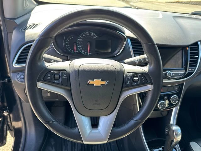 Used 2018 Chevrolet Trax Premier w/ Midnight Edition image 15
