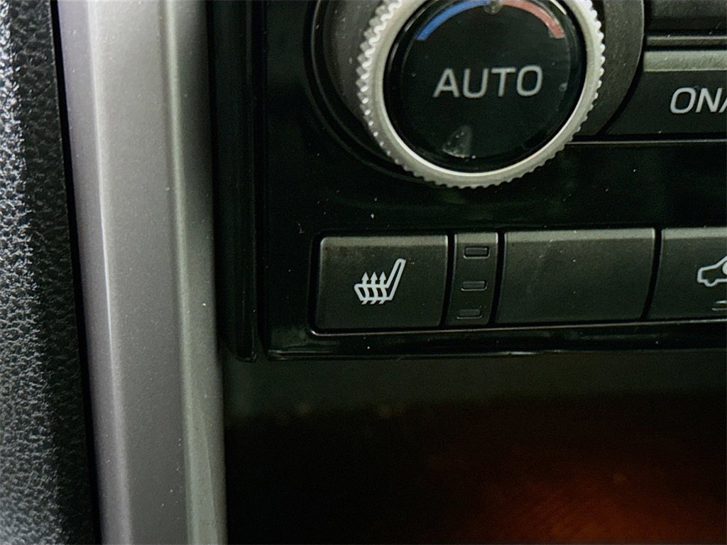 Certified 2022 Subaru Ascent Limited w/ Technology Package image 14