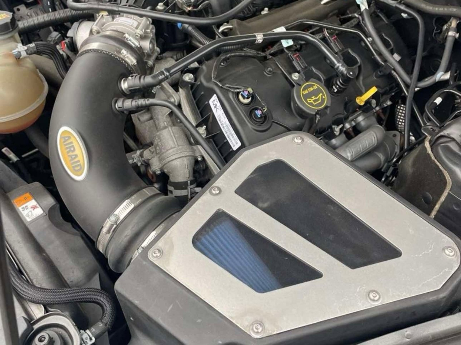 Used 2017 Ford Mustang Coupe image 5