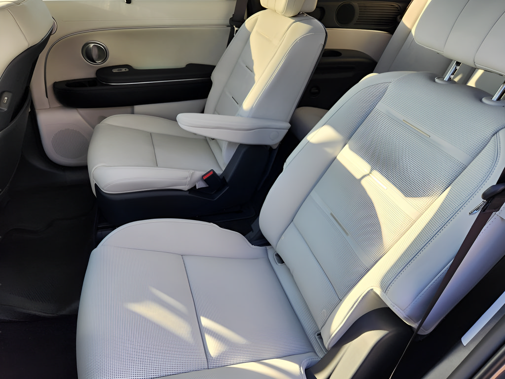 New 2026 Hyundai Palisade Calligraphy AWD/4WD image 11