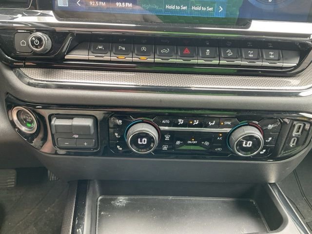 Used 2024 Chevrolet Silverado 1500 ZR2 w/ Technology Package AWD/4WD image 38