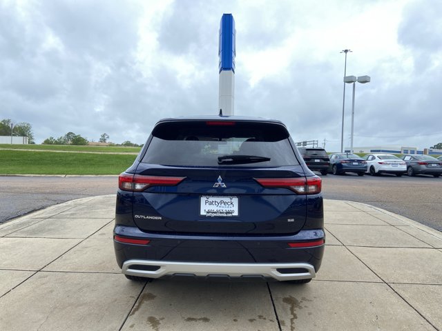 Used 2023 Mitsubishi Outlander SE FWD image 5