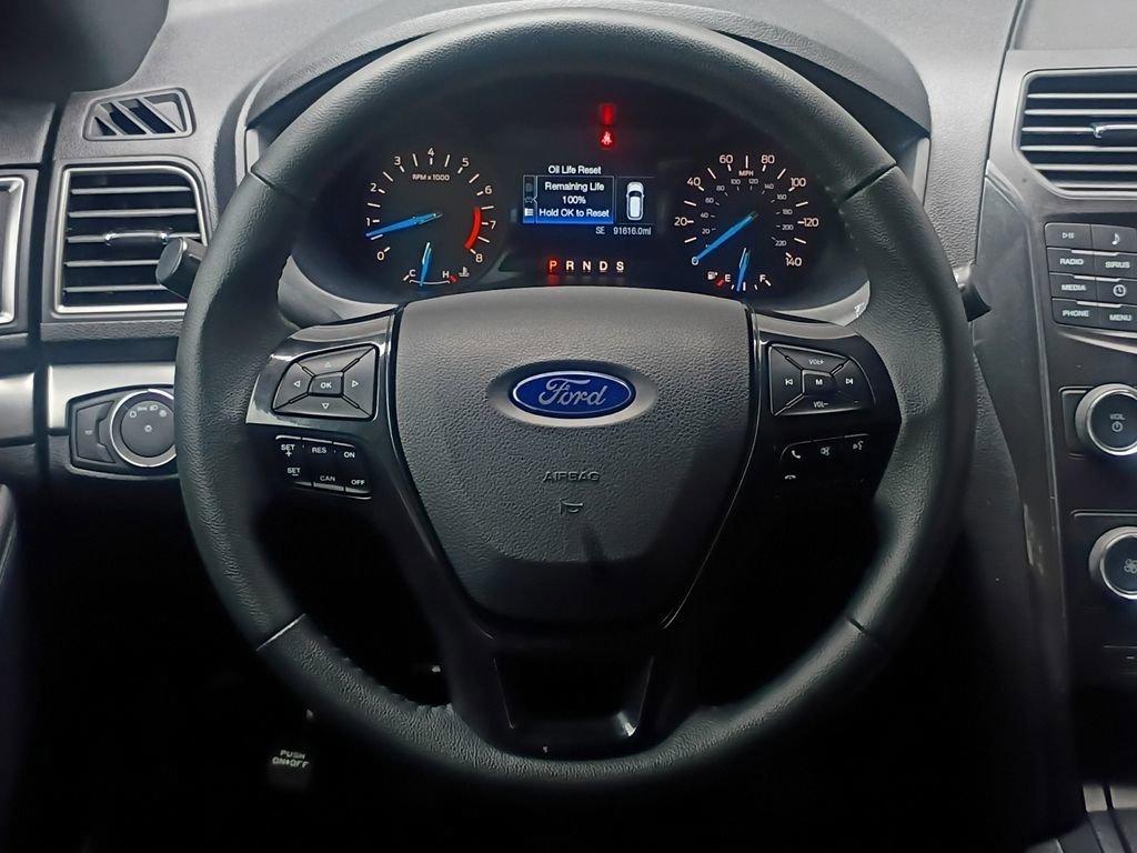 Used 2019 Ford Explorer XLT image 21