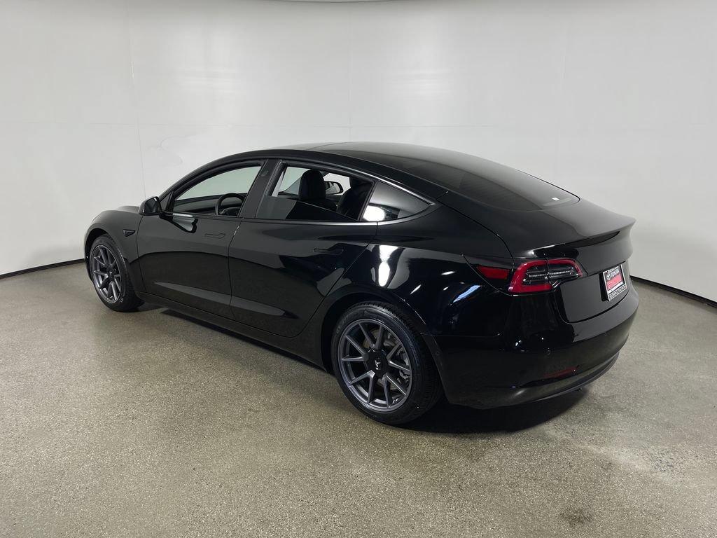 Used 2021 Tesla Model 3 Standard Range Plus RWD image 5