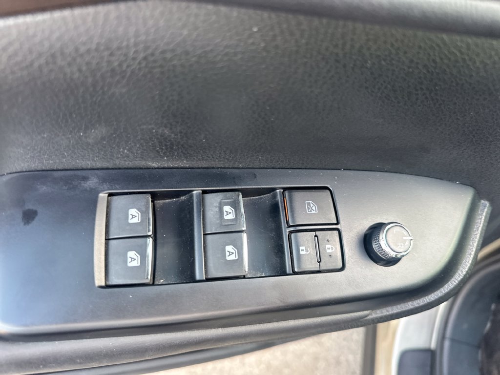 Used 2016 Toyota Highlander Limited AWD/4WD image 41