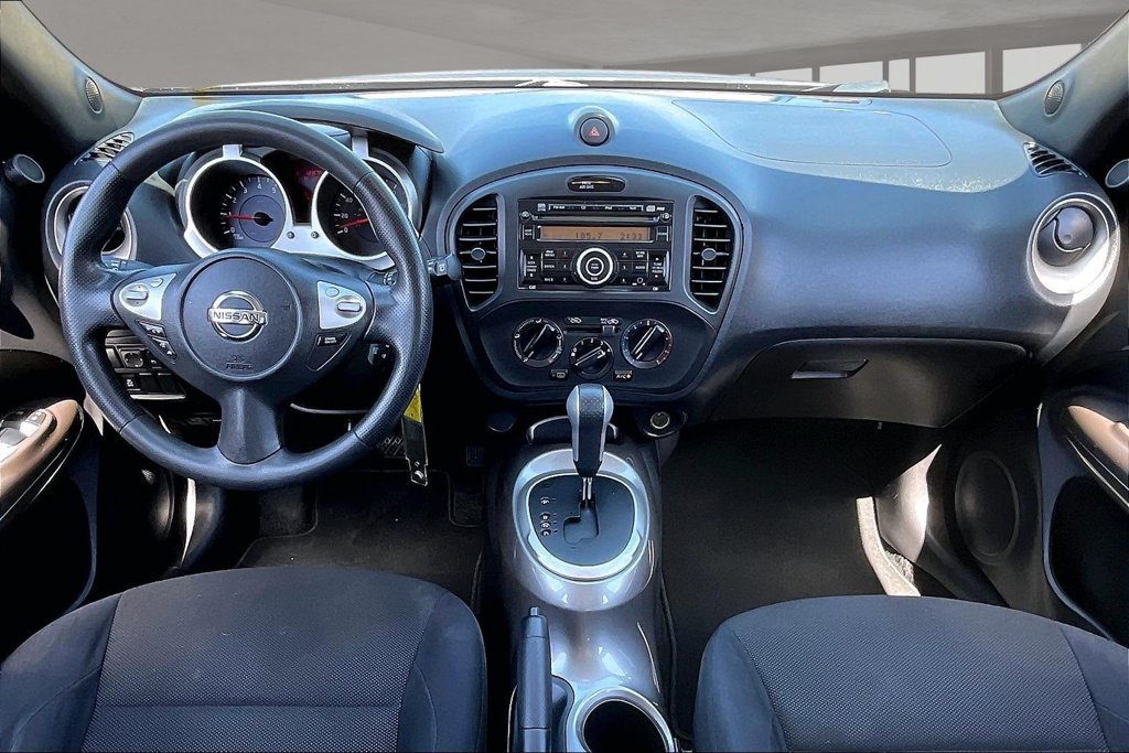 Used 2013 Nissan Juke S FWD image 7