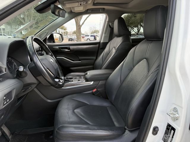 Used 2021 Toyota Highlander Limited image 30