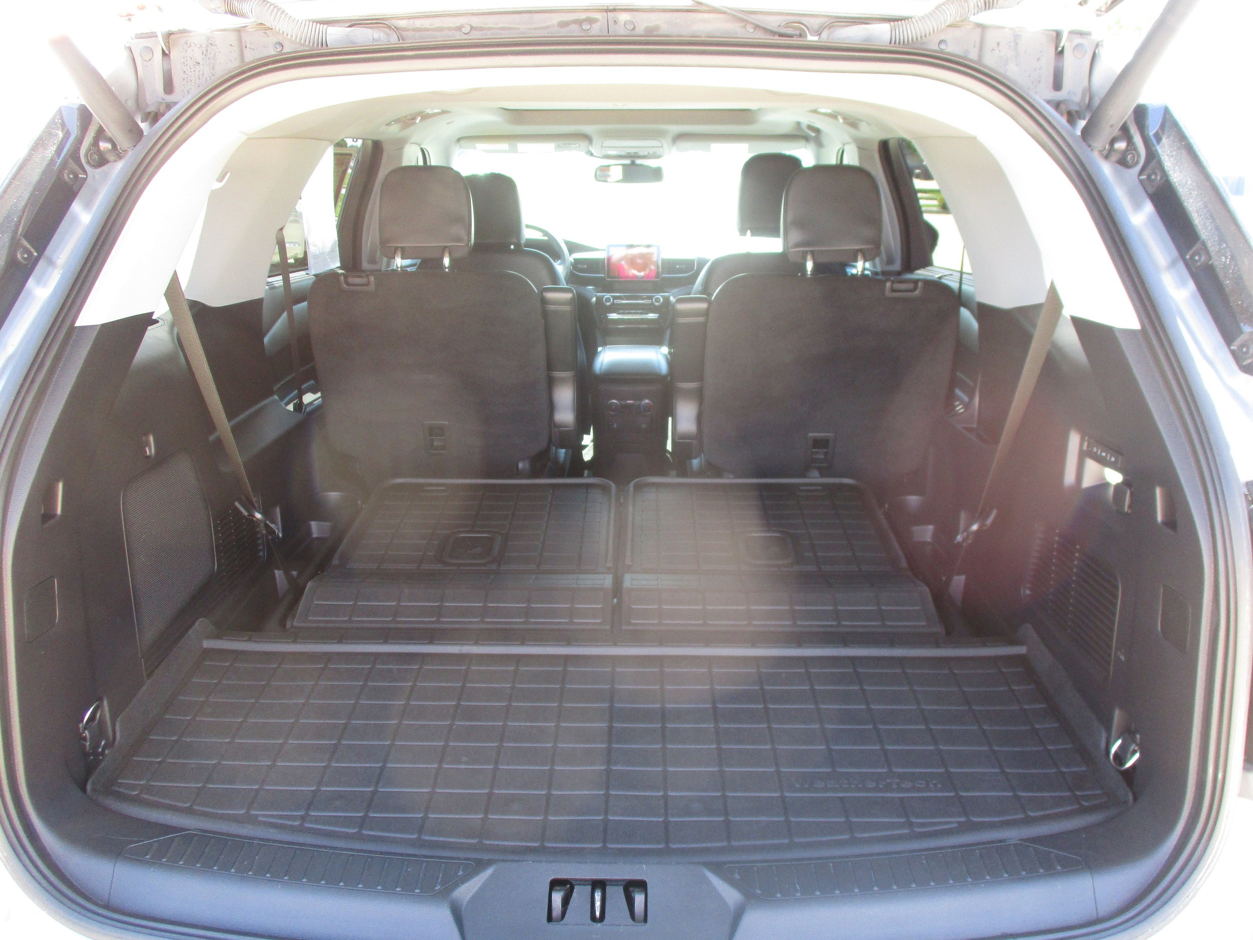 Used 2022 Ford Explorer Limited w/ Hybrid Equipment Group 310A AWD/4WD image 46