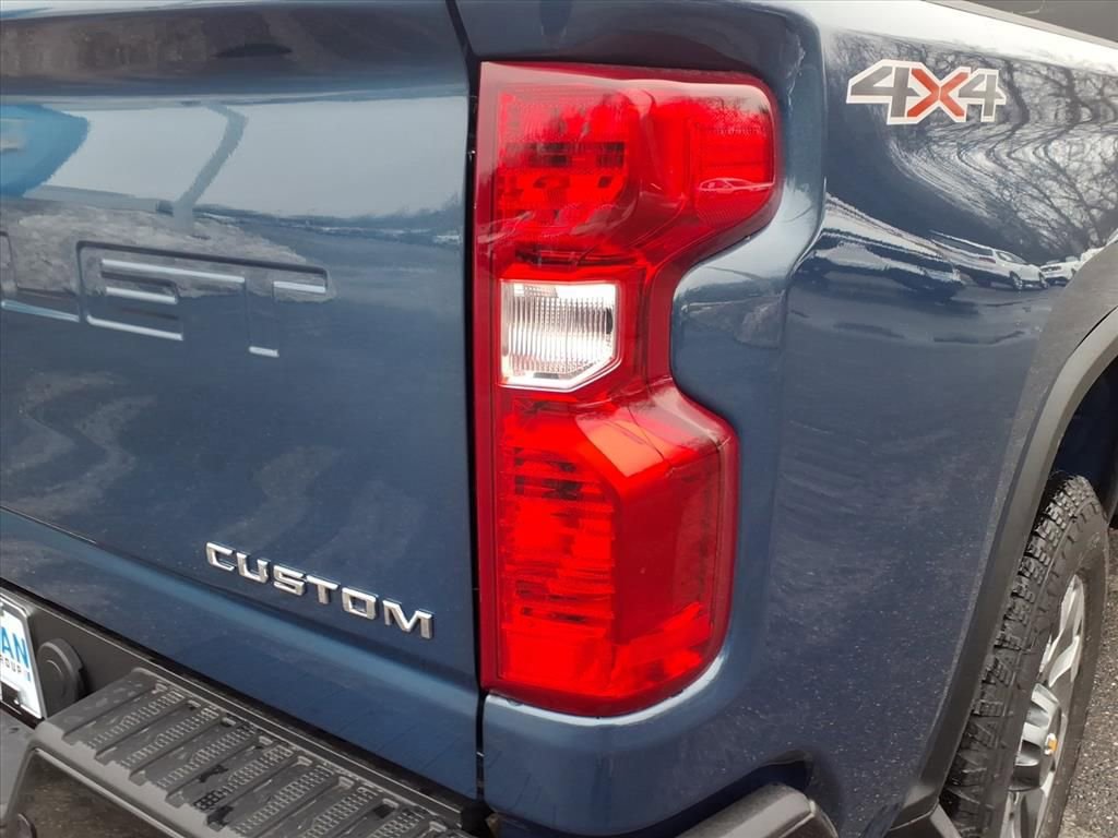 New 2026 Chevrolet Silverado 2500 Custom w/ Custom Value Package image 11