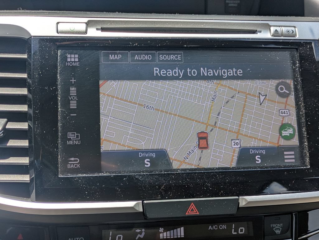 Used 2017 Honda Accord Touring image 28