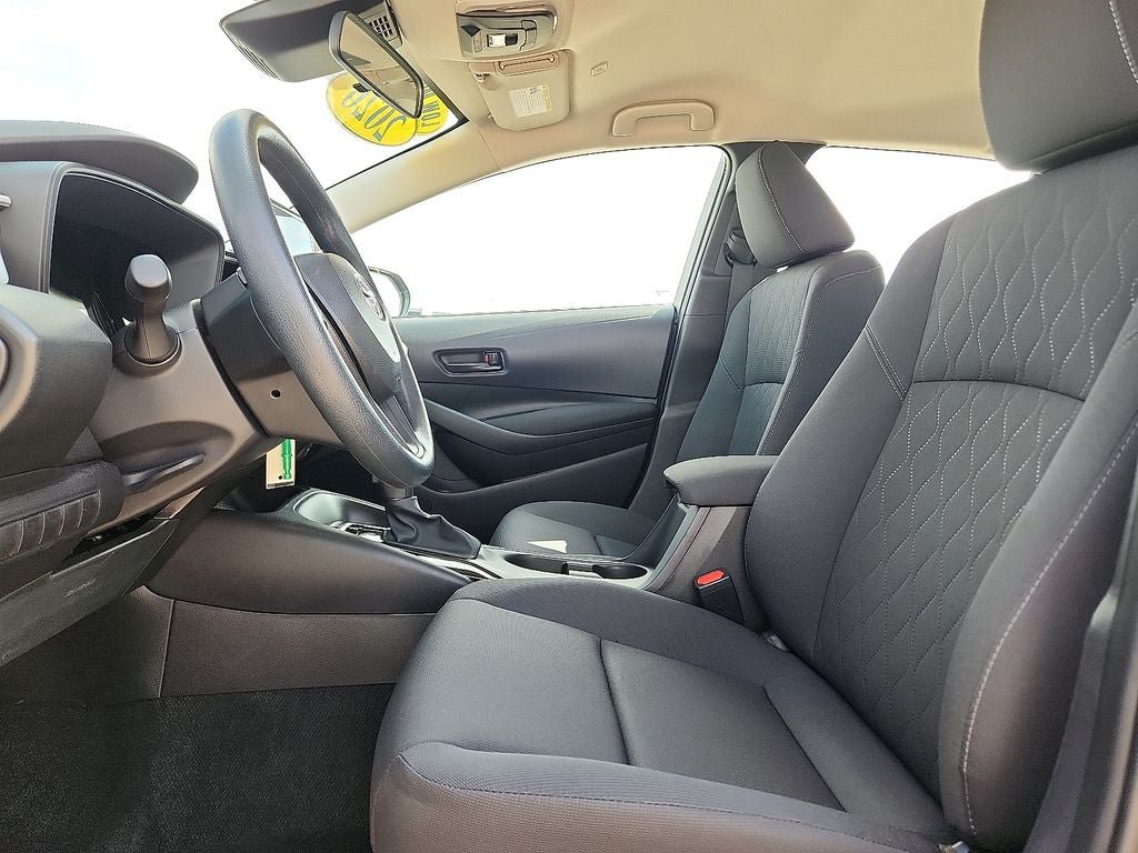 Used 2026 Toyota Corolla LE FWD image 16