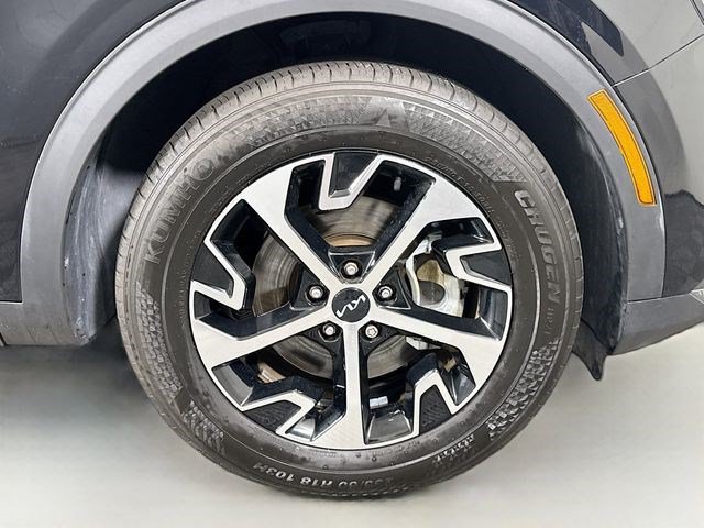 Used 2023 Kia Sportage EX FWD image 32