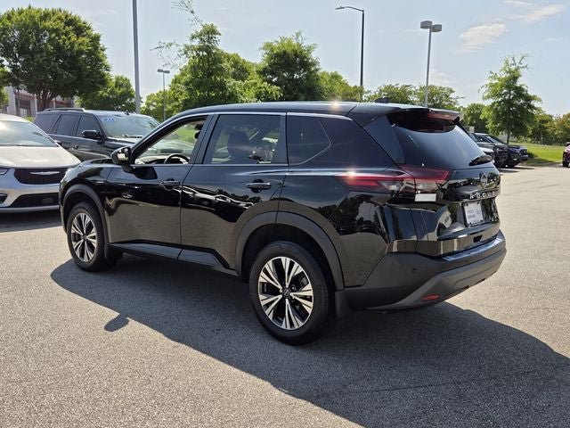Used 2023 Nissan Rogue SV FWD image 3