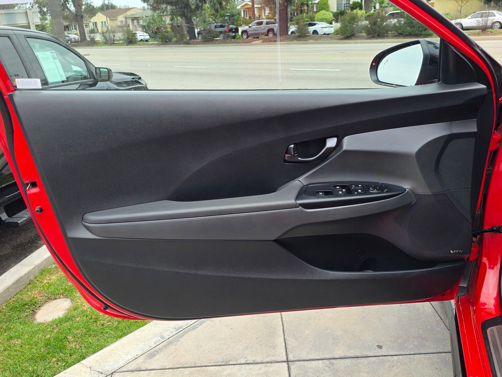 Certified 2022 Hyundai Veloster N image 17