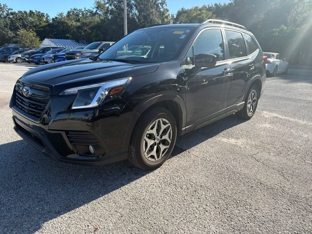 Used 2023 Subaru Forester Premium AWD/4WD image 5