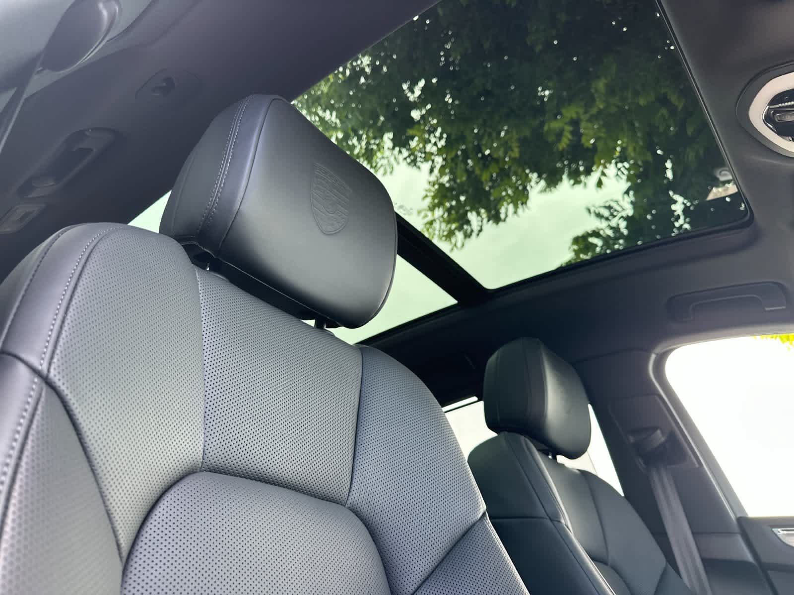 New 2026 Porsche Macan AWD/4WD image 18