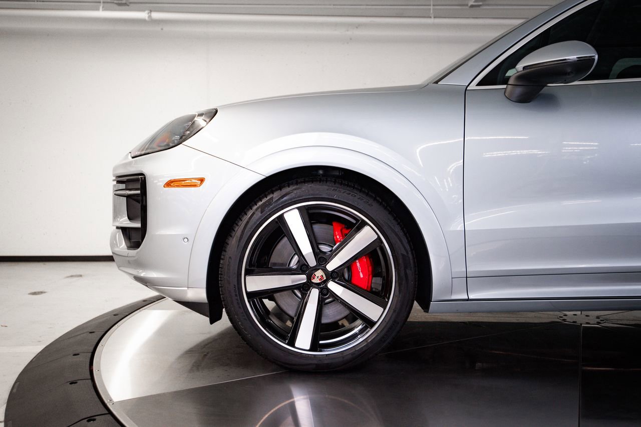 New 2026 Porsche Cayenne S AWD/4WD image 11