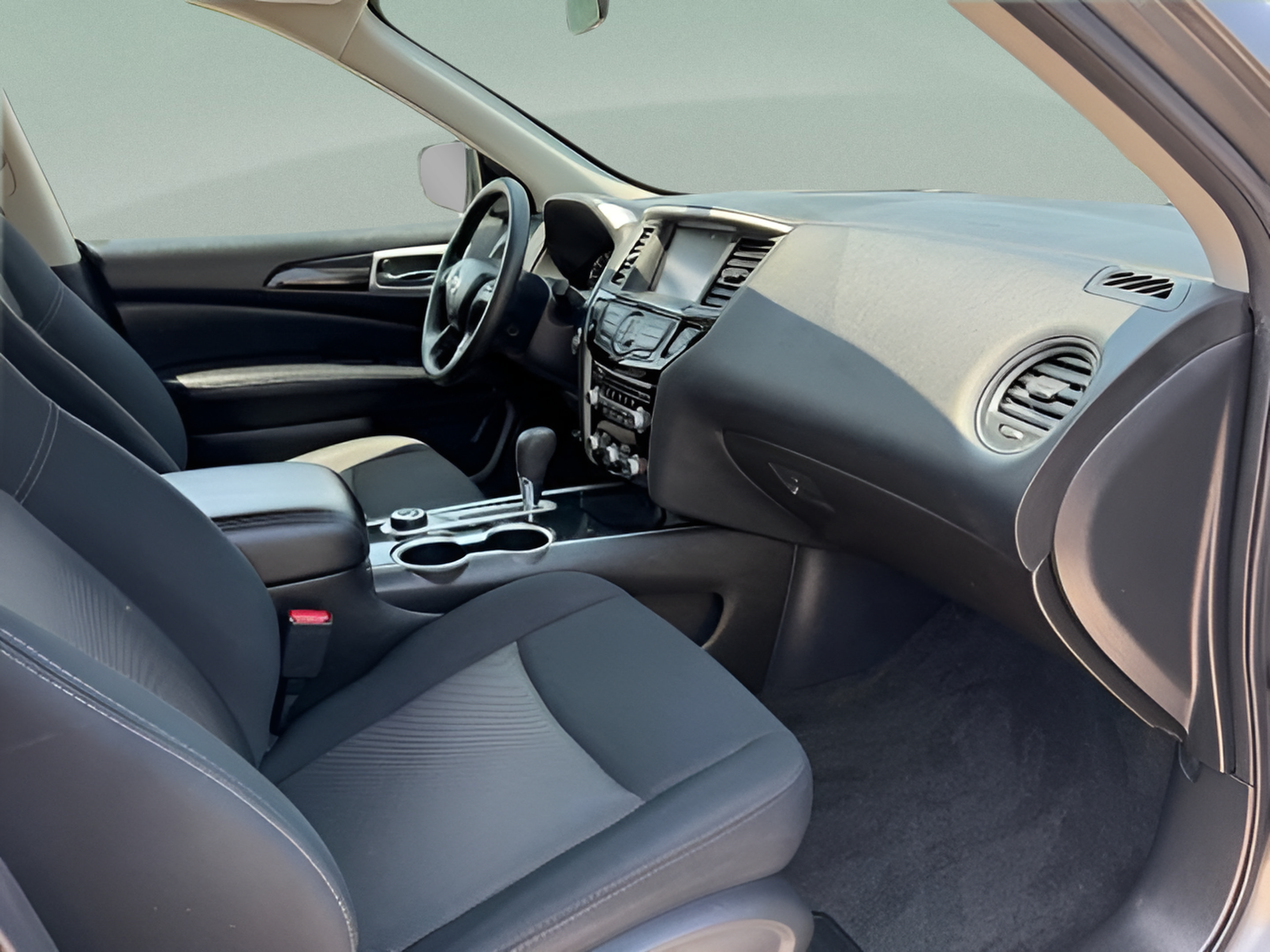 Used 2018 Nissan Pathfinder S AWD/4WD image 31