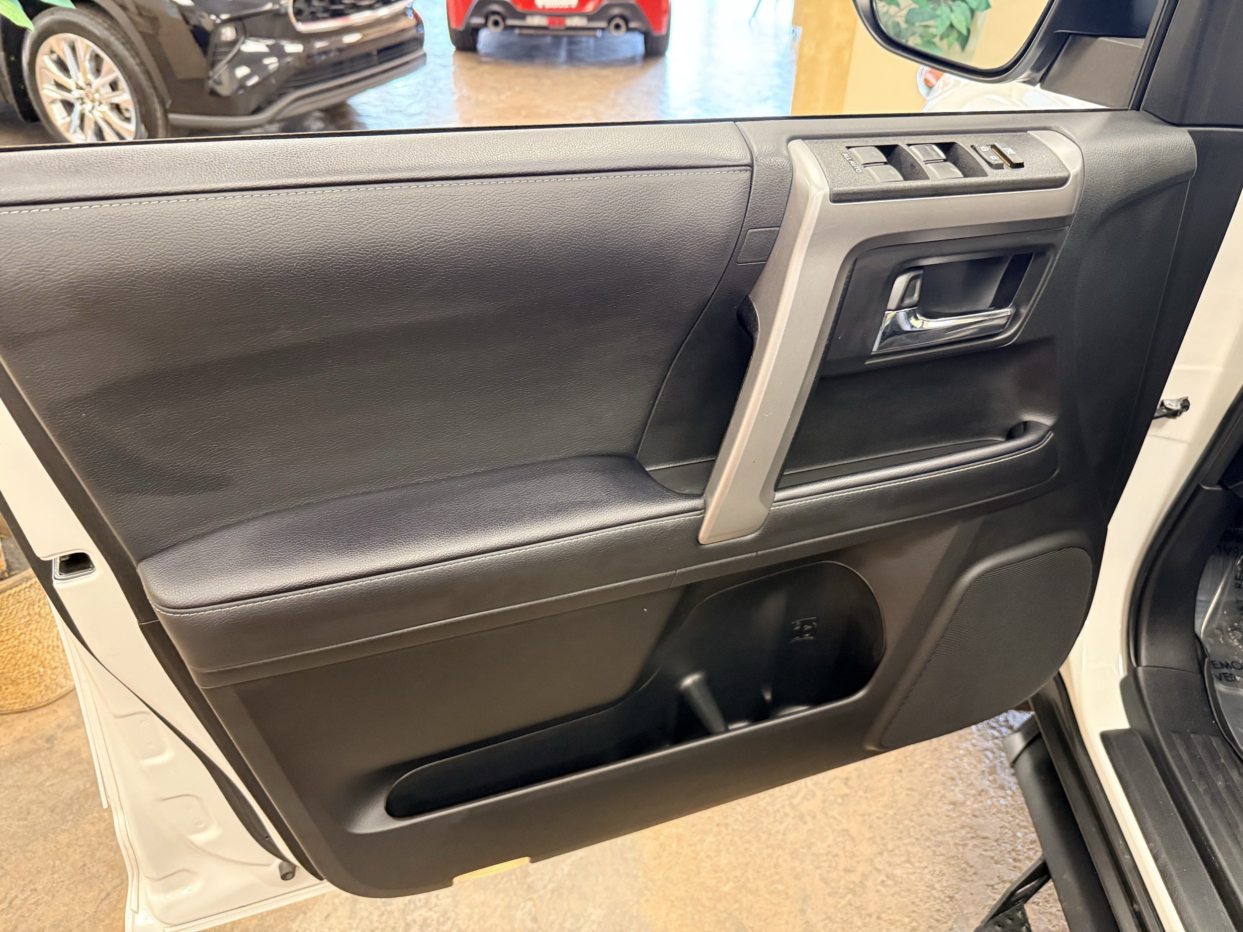 Certified 2024 Toyota 4Runner SR5 Premium w/ Moonroof Package AWD/4WD image 22