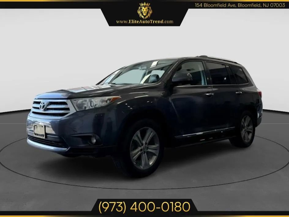 Used 2012 Toyota Highlander Limited w/ Tow Pkg image 3