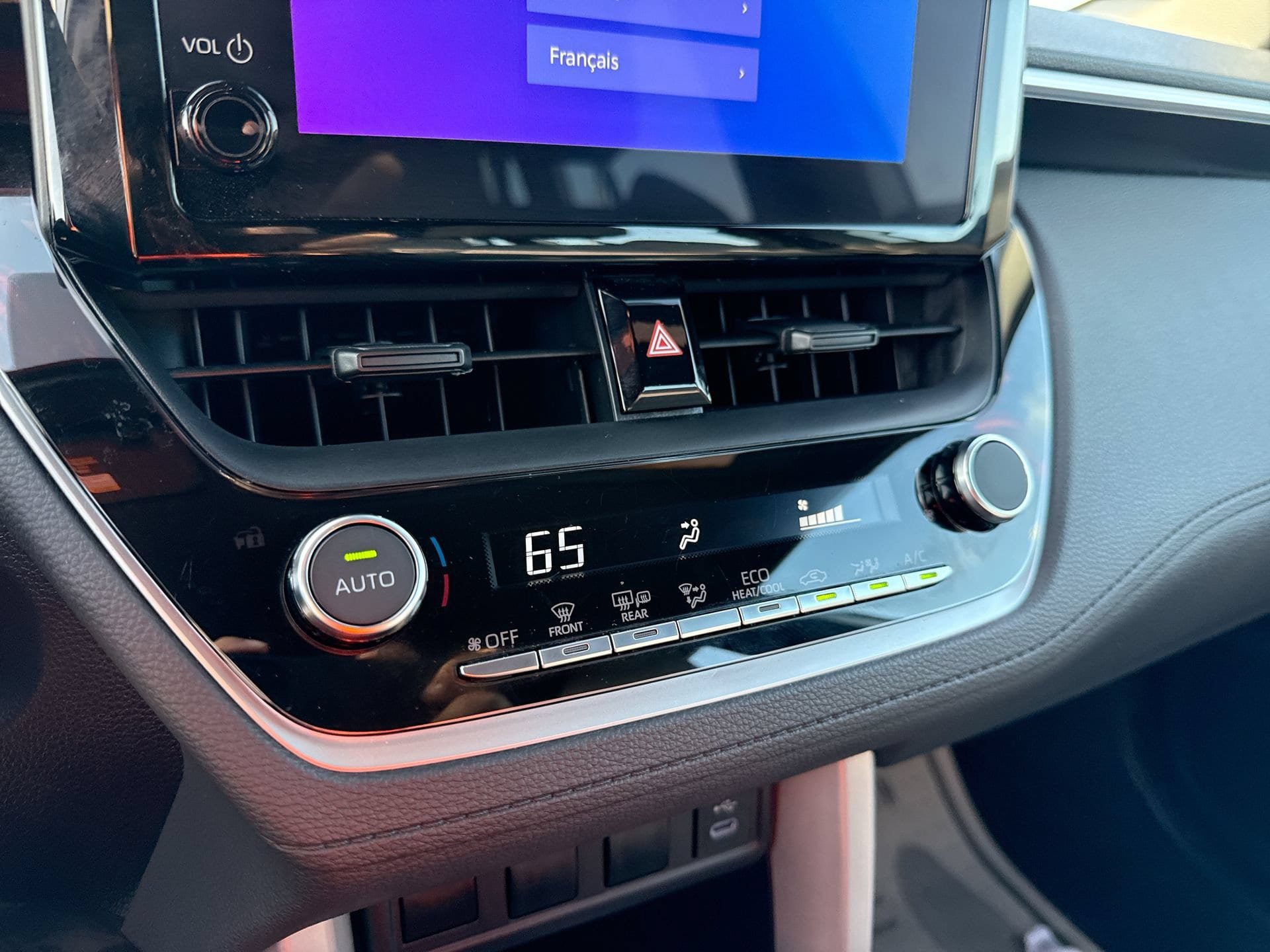 Certified 2025 Toyota Corolla Cross AWD Hybrid image 16