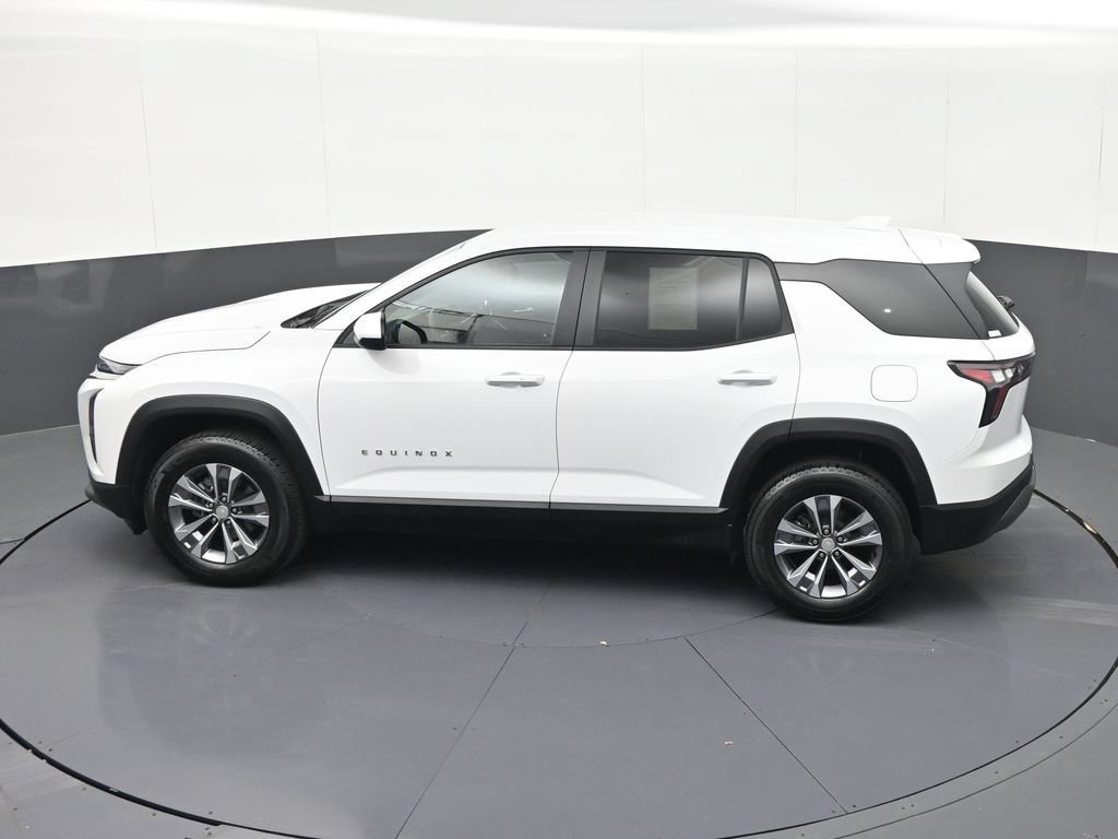 Certified 2026 Chevrolet Equinox LT AWD/4WD image 24