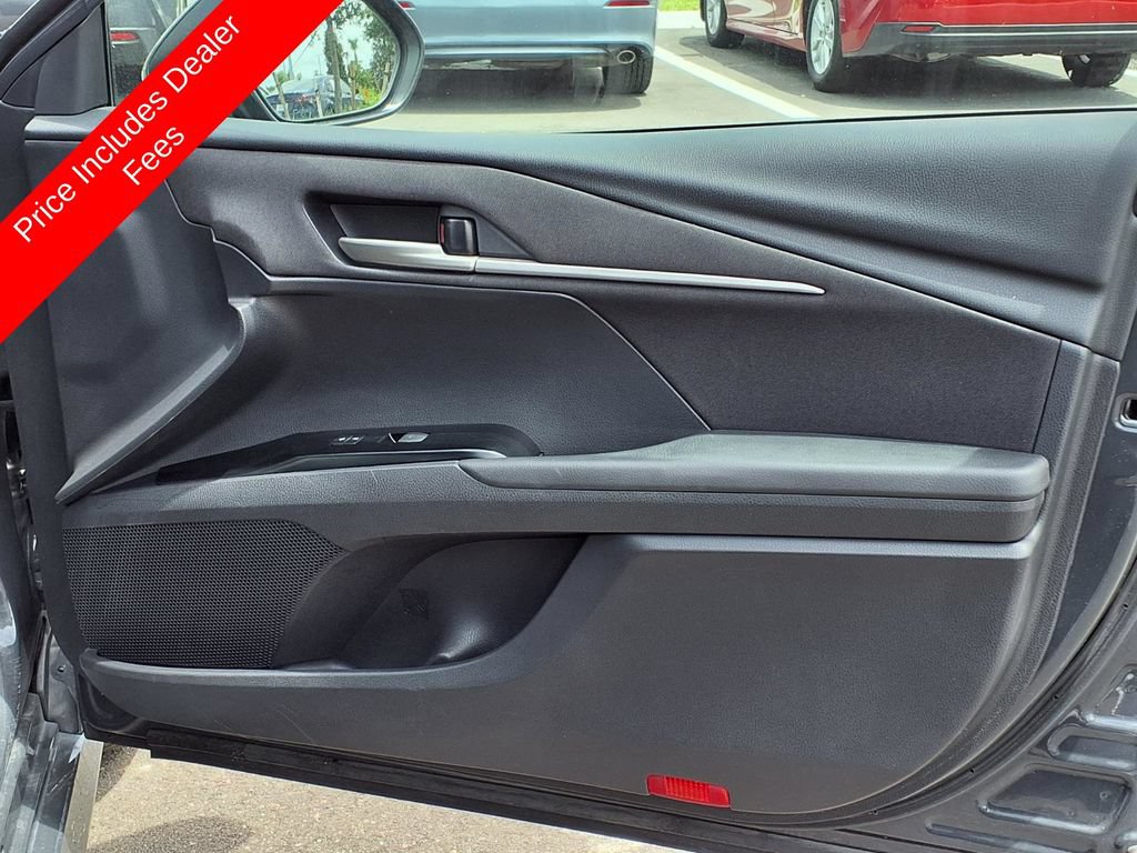 Used 2025 Toyota Camry LE FWD image 11