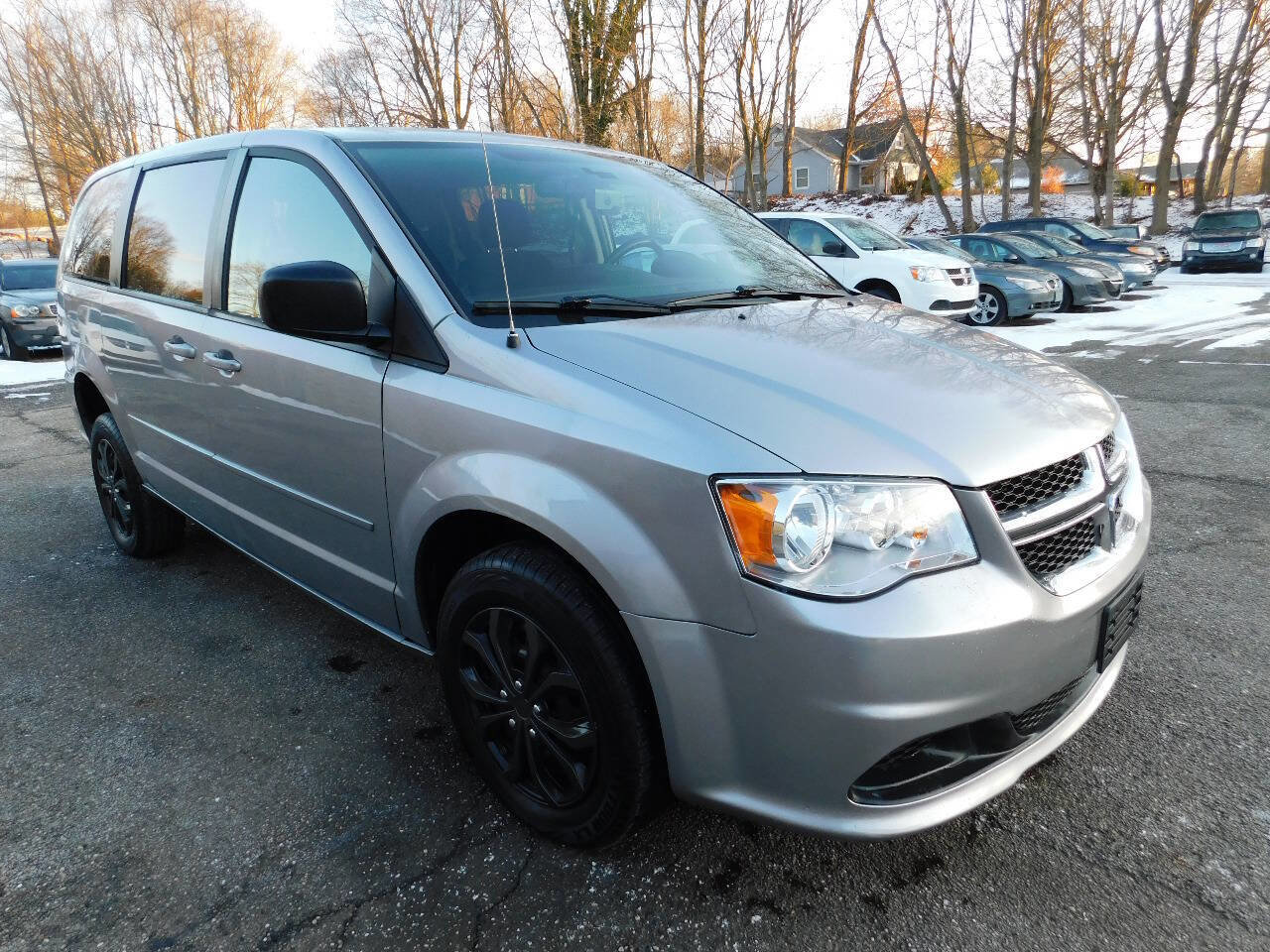 Used 2017 Dodge Grand Caravan SE w/ Power Window Group image 6