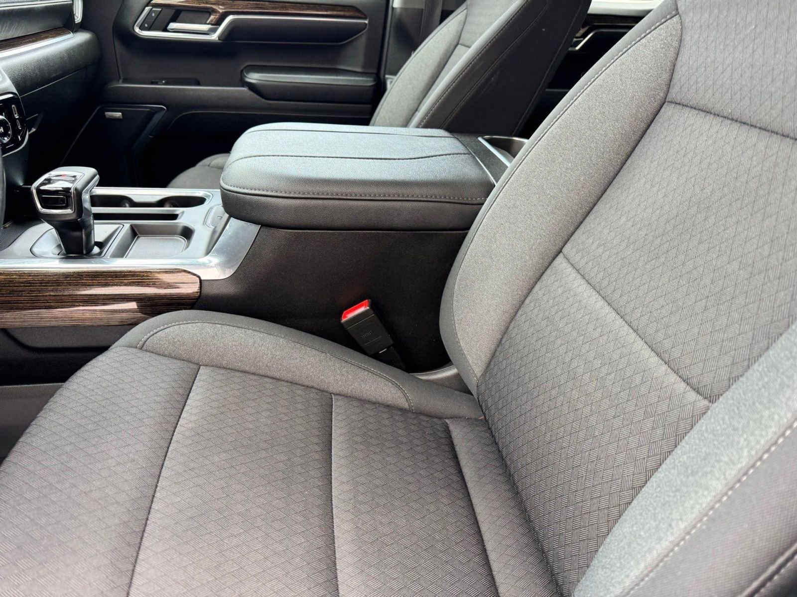 Used 2023 GMC Sierra 1500 Elevation w/ Preferred Package AWD/4WD image 22