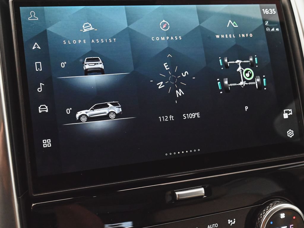 Used 2025 Land Rover Discovery S AWD/4WD image 18