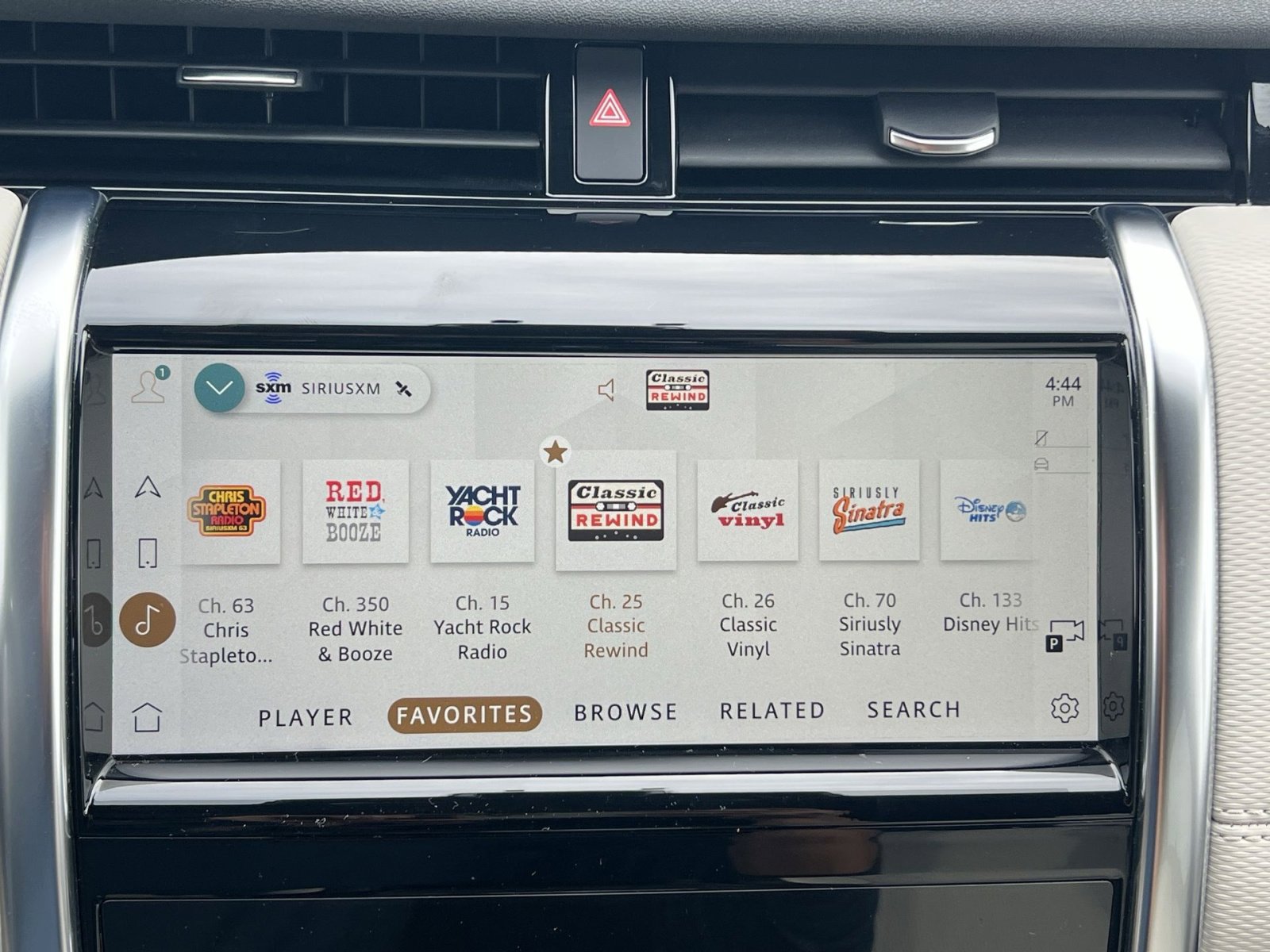 Used 2023 Land Rover Discovery Sport SE R-Dynamic image 26