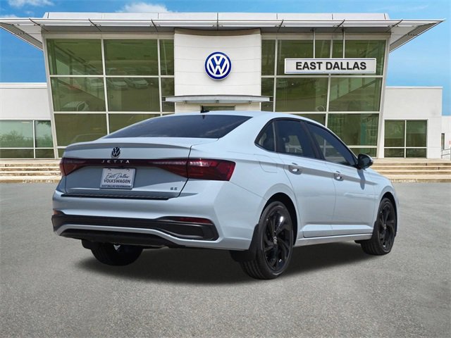 New 2025 Volkswagen Jetta SE image 3