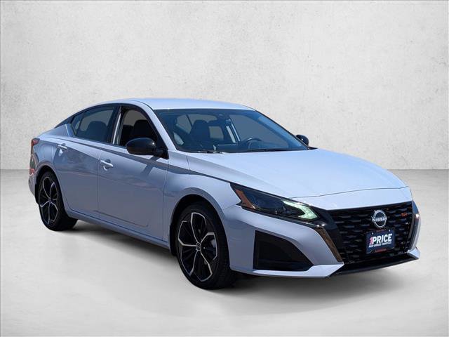 Used 2025 Nissan Altima 2.5 SR FWD image 3