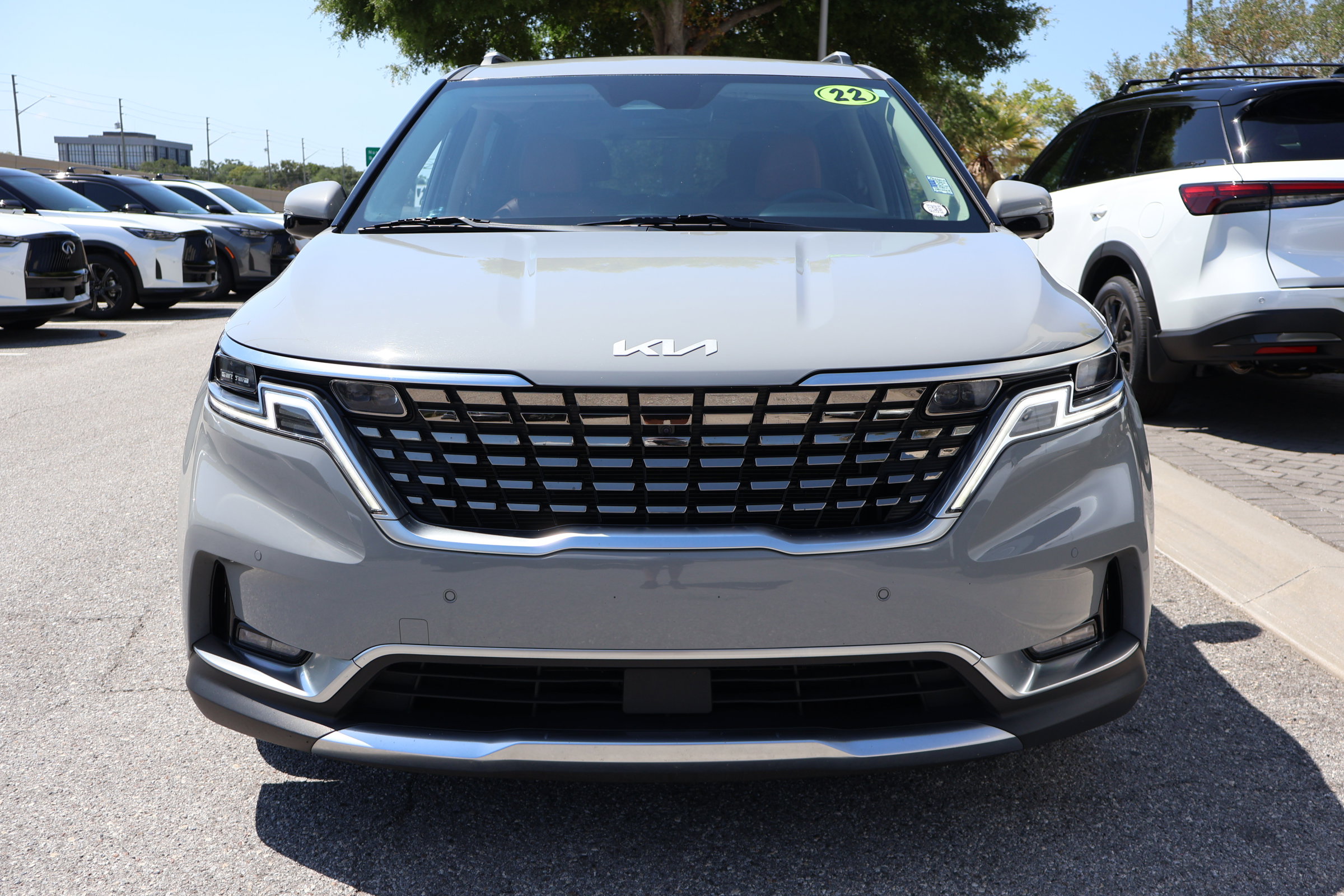 Used 2022 Kia Carnival SX Prestige FWD image 12