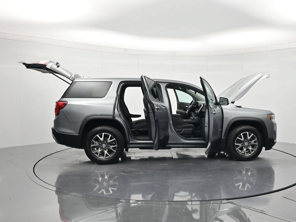 Used 2023 GMC Acadia SLE FWD image 48