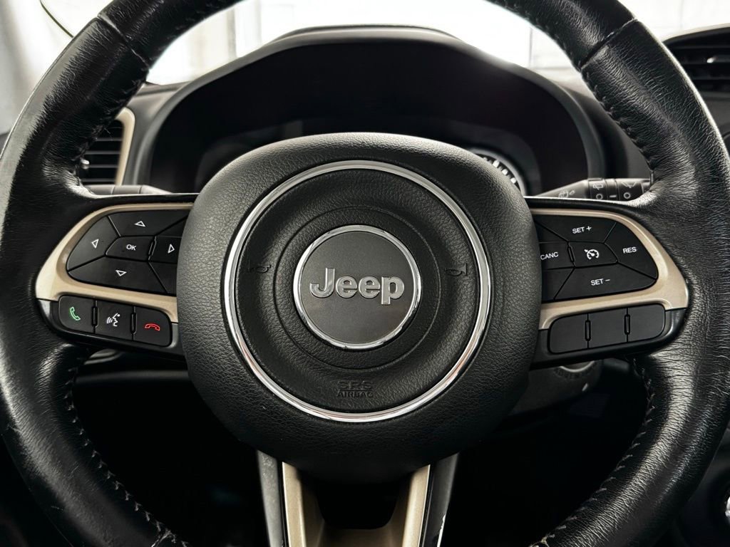 Used 2016 Jeep Renegade Latitude image 14