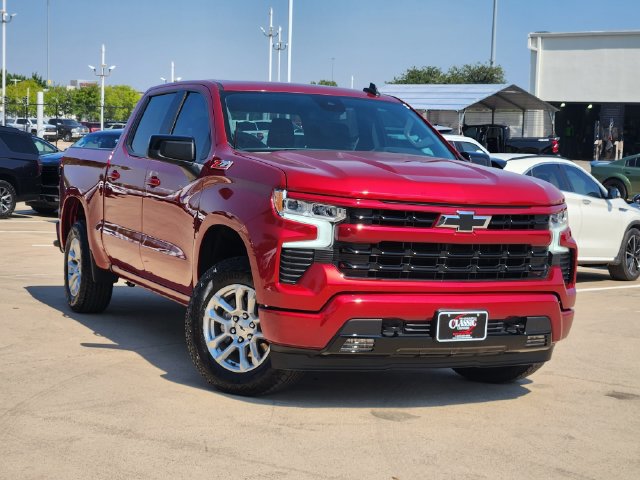 Used 2024 Chevrolet Silverado 1500 RST w/ Z71 Off-Road Package AWD/4WD image 2