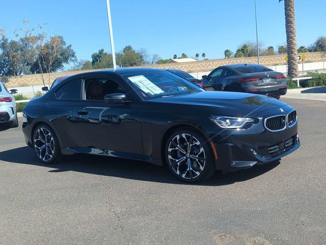 Used 2026 BMW 230i Coupe w/ Premium Package RWD image 4