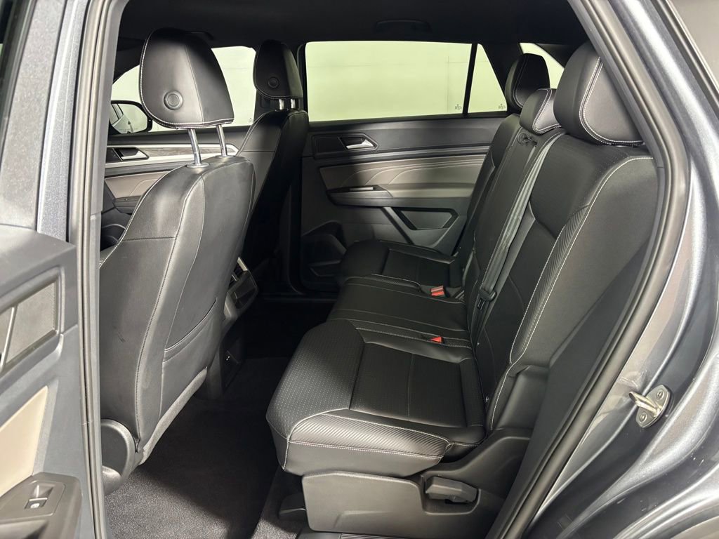 Used 2022 Volkswagen Atlas Cross Sport SE AWD/4WD image 25