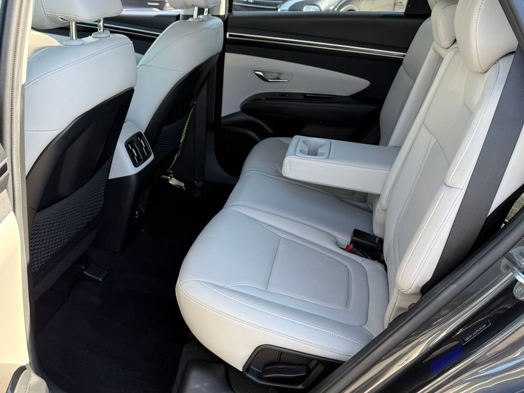 Used 2023 Hyundai Tucson Limited image 16