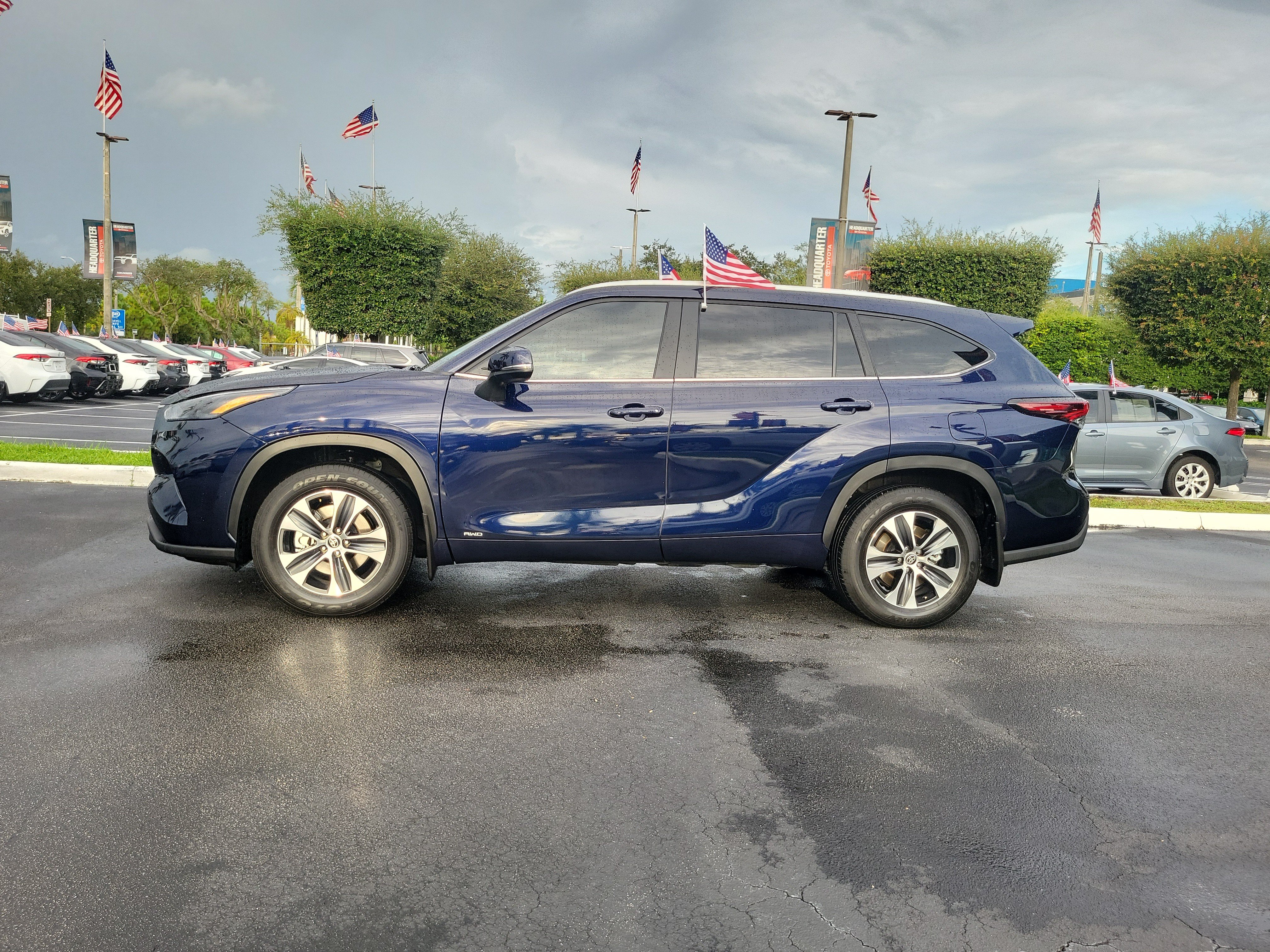 Used 2026 Toyota Highlander XLE AWD/4WD image 7