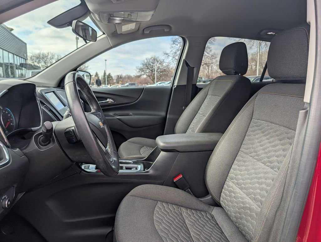 Used 2019 Chevrolet Equinox LT image 4
