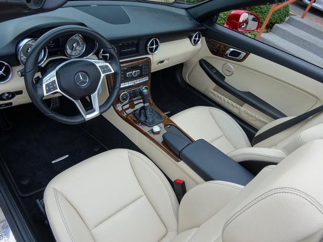 Used 2015 Mercedes-Benz SLK 250 image 14