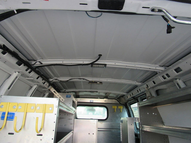 Used 2015 Chevrolet Express 2500 RWD image 24