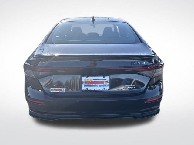 Used 2023 Honda Accord Sport image 4