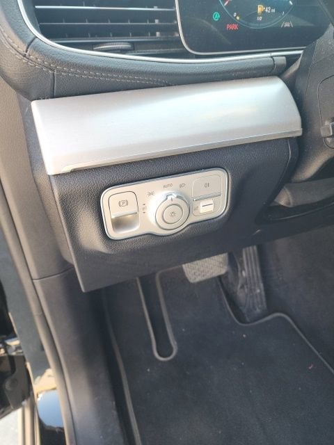 Used 2020 Mercedes-Benz GLS 450 4MATIC image 13