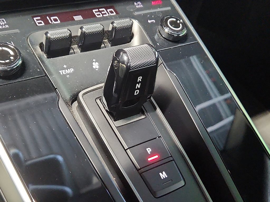 Certified 2022 Porsche 911 Turbo AWD/4WD image 14