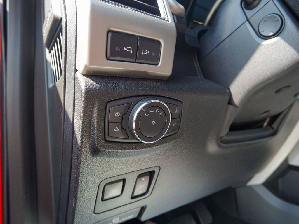 Used 2018 Ford F250 Lariat w/ Lariat Ultimate Package AWD/4WD image 22