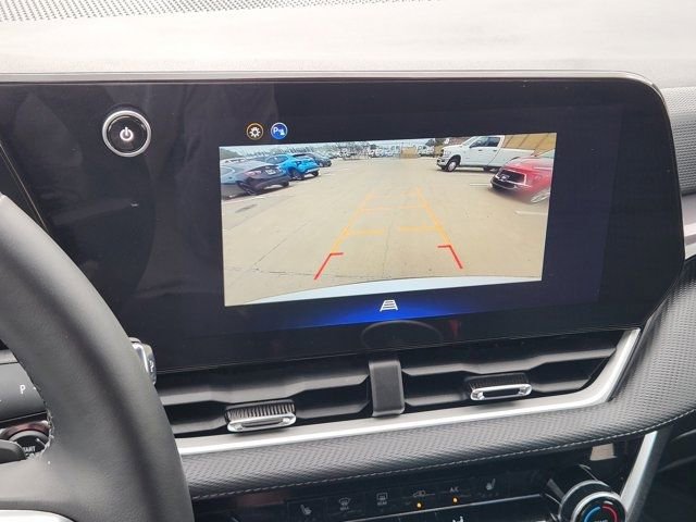 Used 2026 Chevrolet Equinox LT image 7