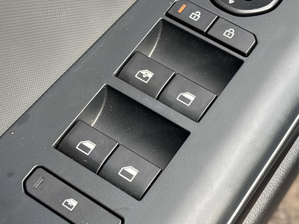 Certified 2025 Kia K4 LXS image 30